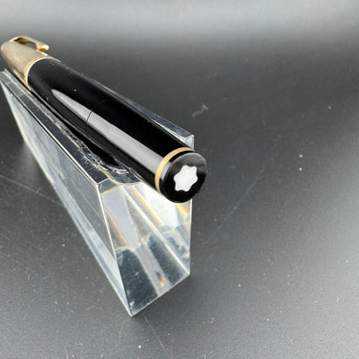 Montblanc Meisterstück No. 72 Fountain Pen 18C Gold Broad Nib Serviced