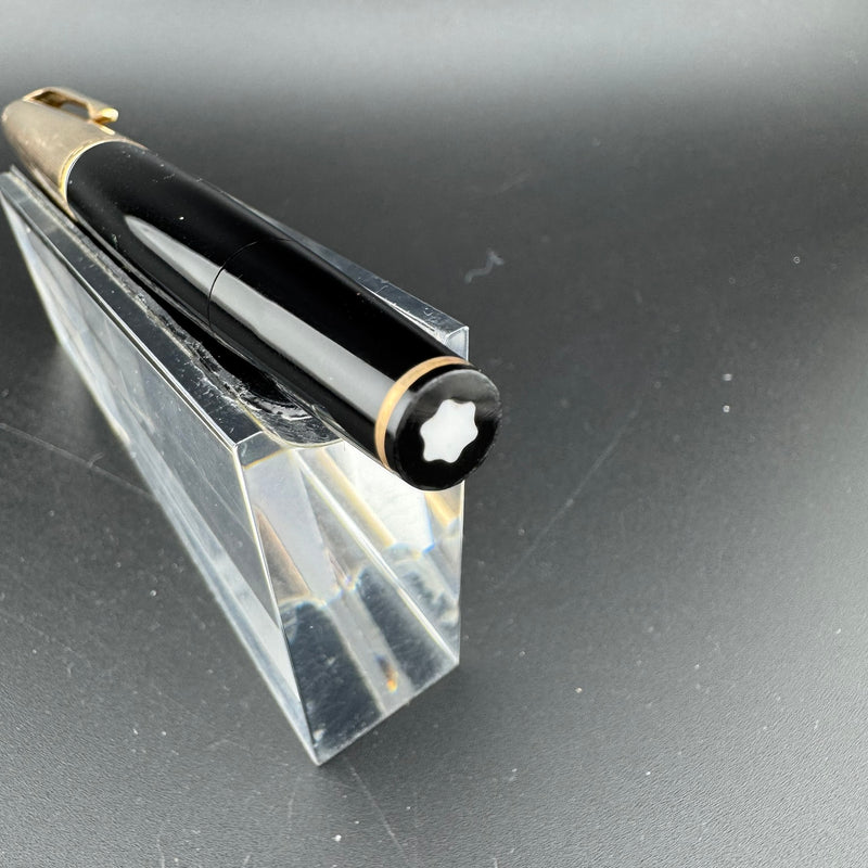 Montblanc Meisterstück No. 72 Fountain Pen 18C Gold Broad Nib Serviced