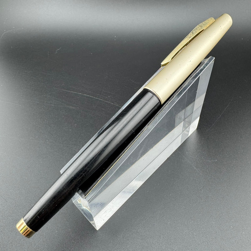 Pilot E Silver & Black Fountain Pen 14K Gold Posting Nib
