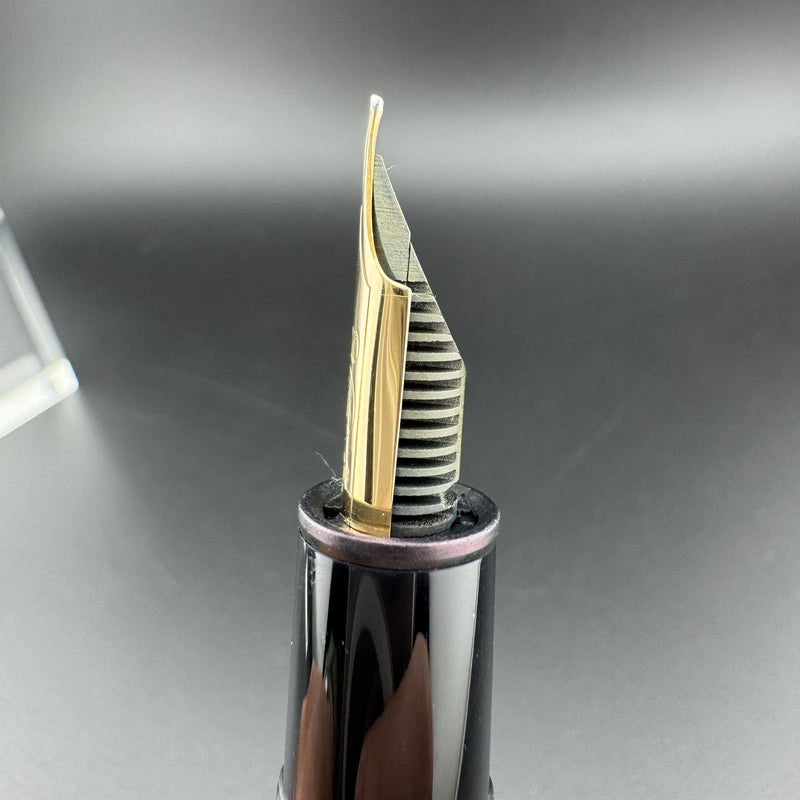 Montblanc Meisterstück No. 146 Fountain Pen 14K Gold Medium Nib Serviced