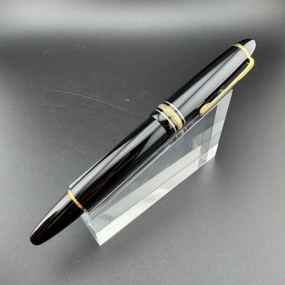 Montblanc Meisterstück No. 146 Fountain Pen 14K Gold Medium Nib Serviced