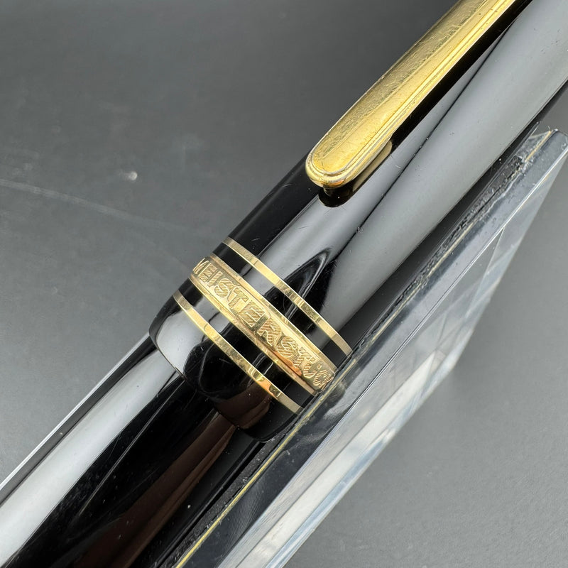 Montblanc Meisterstück No. 146 Fountain Pen 14K Gold Medium Nib Serviced