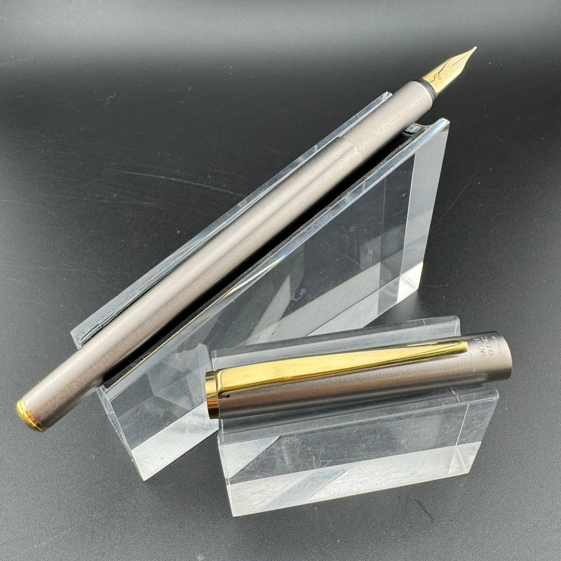 Montblanc Noblesse Brushed Steel Fountain Pen 1st Gen 14K Gold Extra-Fine Nib