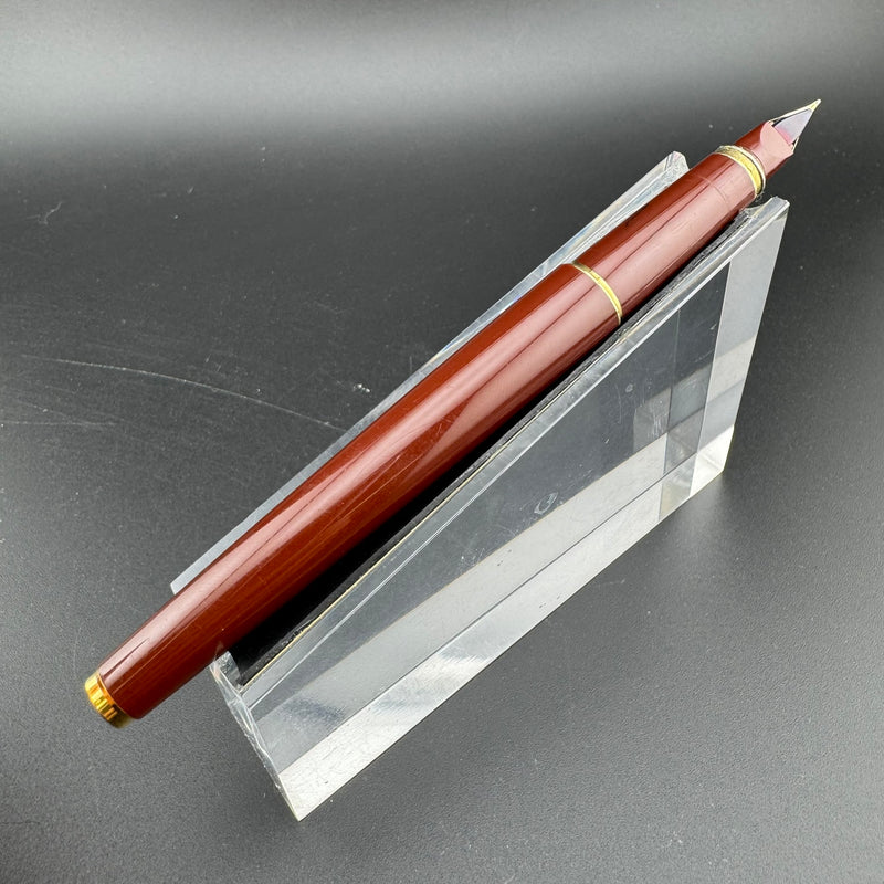 Pilot Deluxe Burgundy Fountain Pen 14K Gold Fine Nib 6-93