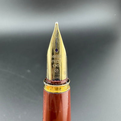 Pilot Deluxe Burgundy Resin Fountain Pen 14K Gold Medium Nib 5-92