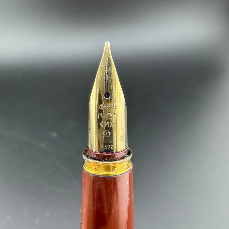 Pilot Deluxe Burgundy Resin Fountain Pen 14K Gold Medium Nib 5-92