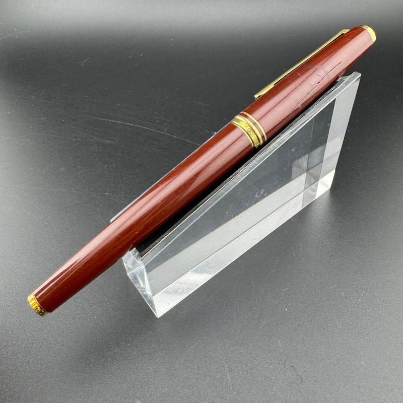 Pilot Deluxe Burgundy Resin Fountain Pen 14K Gold Medium Nib 5-92