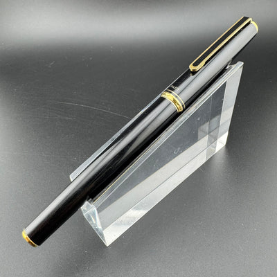Pilot Black Resin Fountain Pen 14K Gold Fine Nib 10-81
