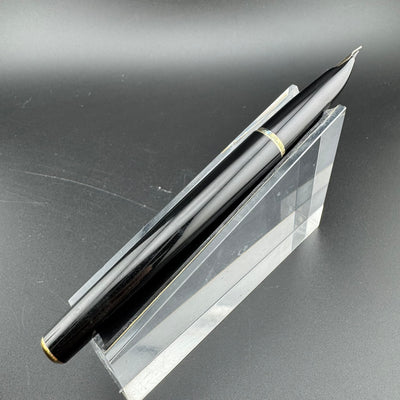 Sailor Black Fountain Pen 14K Swiss Bank Gold Fine Nib 1-71