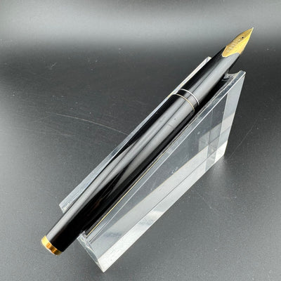 Pilot Custom Resin K-500RS 18K Gold Script Nib Jan 1971