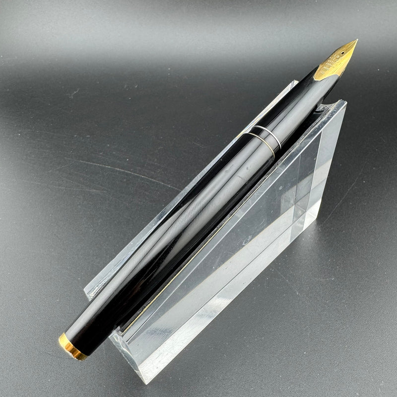 Pilot Custom Resin K-500RS 18K Gold Script Nib Jan 1971