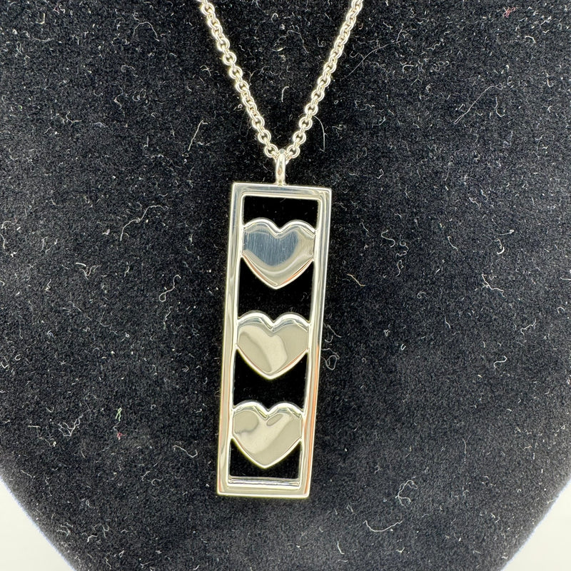 Tiffany & Co. Triple Heart Plate 925 Sterling Silver Pendant Necklace