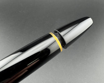 Montblanc Meisterstück No. 146 Fountain Pen 14K Gold Broad Nib Serviced Warranty