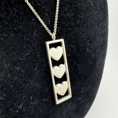 Tiffany & Co. Triple Heart Plate 925 Sterling Silver Pendant Necklace