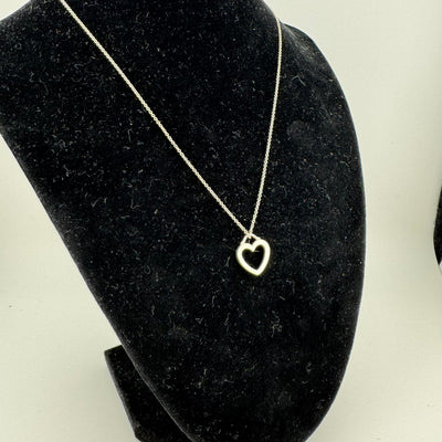 Tiffany & Co Sentimental Heart 925 Sterling Silver Pendant Necklace