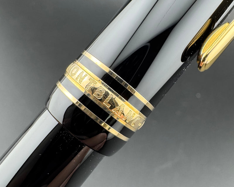 Montblanc Meisterstück 147 Traveller Fountain Pen 14K Gold Medium Nib w/Case & Box