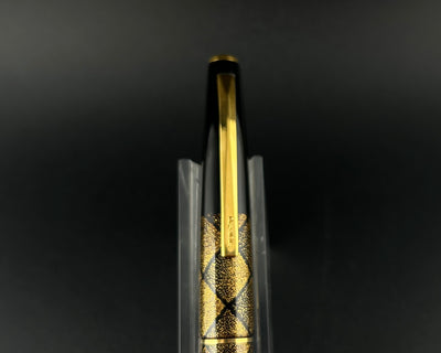 Pilot Art Craft Maki-e Geometric Diamond Fountain Pen 18K Gold, Fine Nib