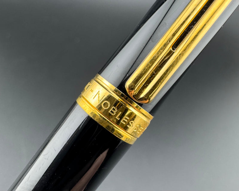 Montblanc Noblesse Oblige Fountain Pen 14K Gold Medium Nib w/Box and Papers