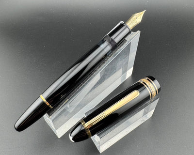 Montblanc Meisterstück No. 146 Fountain Pen 14C Gold Extra-Fine Nib w/Box