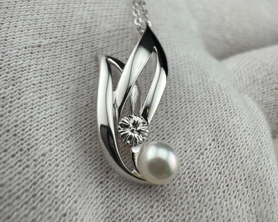 Mikimoto Silver Double Leaf Akoya Pearl Women's Pendant Necklace