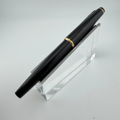 Montblanc No. 32 Black Resin Fountain Pen 14C Gold Fine Nib Serviced