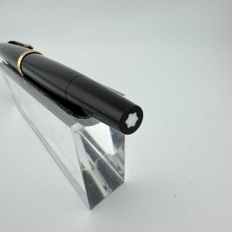 Montblanc No. 32 Black Resin Fountain Pen 14C Gold Fine Nib Serviced