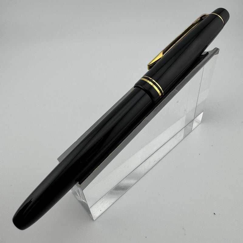 Pilot Black Resin Fountain Pen Steel Fine Nib
