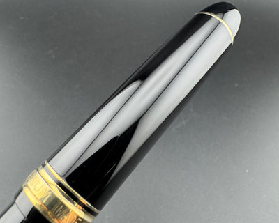 Platinum Century #3776 Fountain Pen 14K Gold Medium Nib