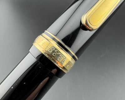 Platinum Century #3776 Fountain Pen 14K Gold Medium Nib