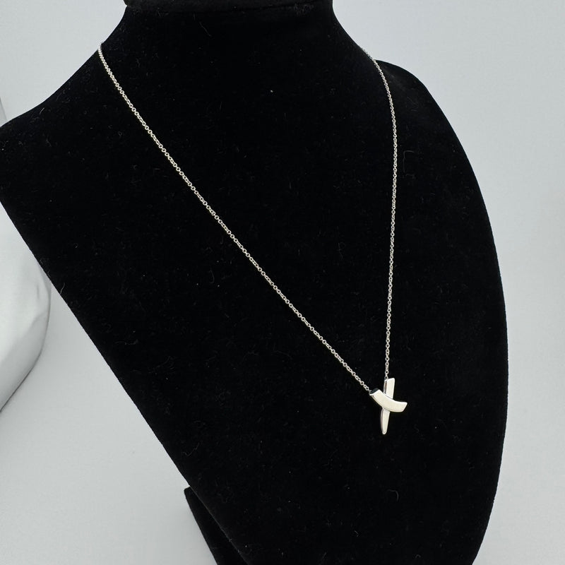 Tiffany & Co Paloma Picasso Kiss Cross 925 Sterling Silver Pendant Necklace