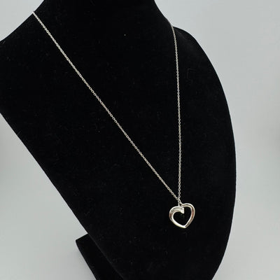 Tiffany & Co Paloma Picasso Tenderness Heart 925 Sterling Silver Necklace