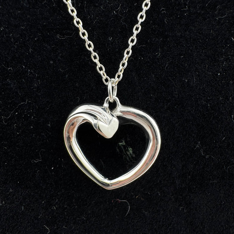 Tiffany & Co Paloma Picasso Tenderness Heart 925 Sterling Silver Necklace