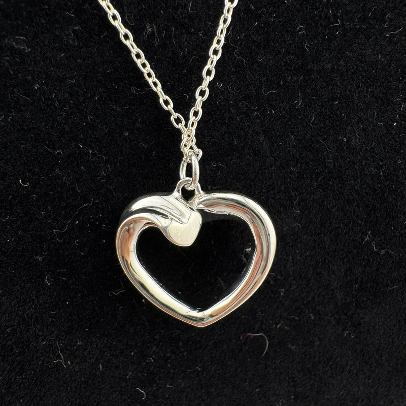 Tiffany & Co Paloma Picasso Tenderness Heart 925 Sterling Silver Necklace