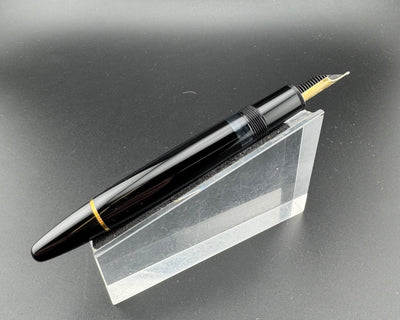 Montblanc Meisterstück No. 146 Fountain Pen 14K Gold OB Nib Serviced