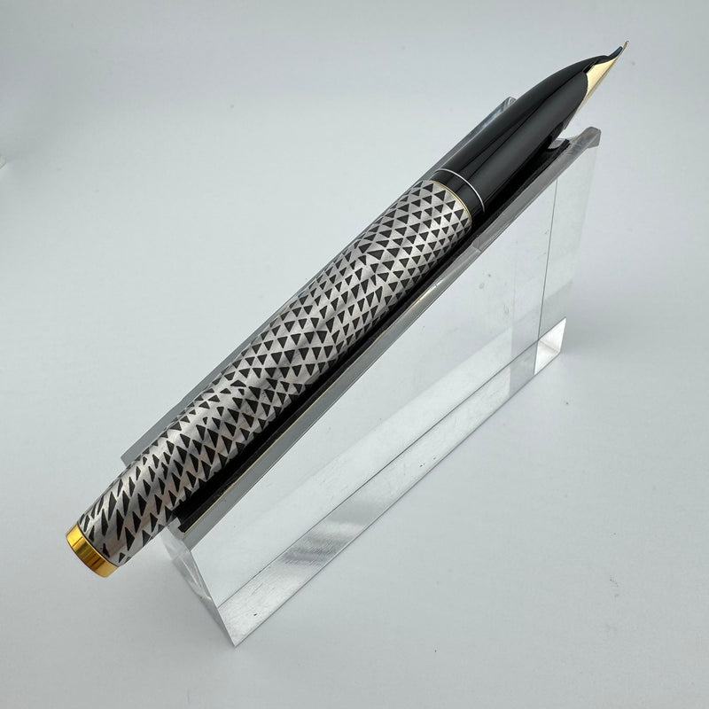 Pilot Custom Steel Etched Jukai Triangle Fountain Pen 18K Gold Fine Nib