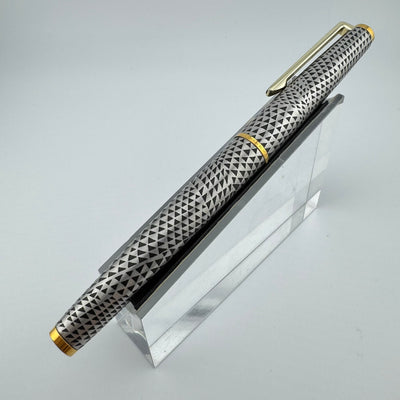 Pilot Custom Steel Etched Jukai Triangle Fountain Pen 18K Gold Fine Nib