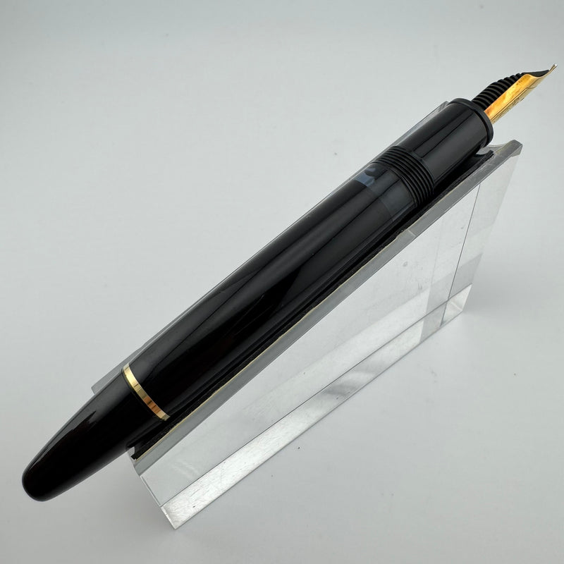 Montblanc Meisterstück No. 146 Fountain Pen 18C Gold B-BBB Flex Nib Serviced