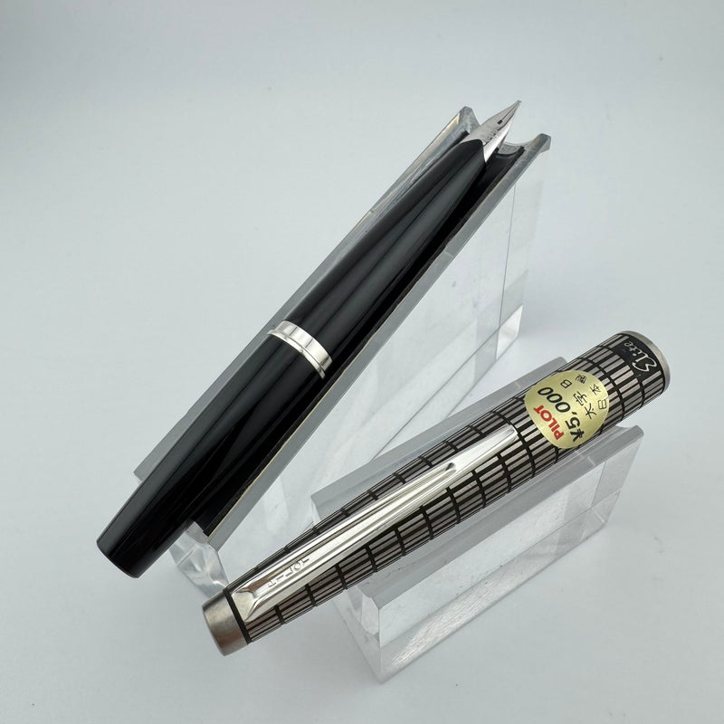 Pilot Elite Checkered Steel Pocket Fountain Pen 18K Gold Broad Nib