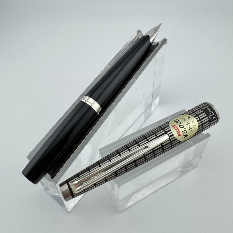 Pilot Elite Checkered Steel Pocket Fountain Pen 18K Gold Medium Nib