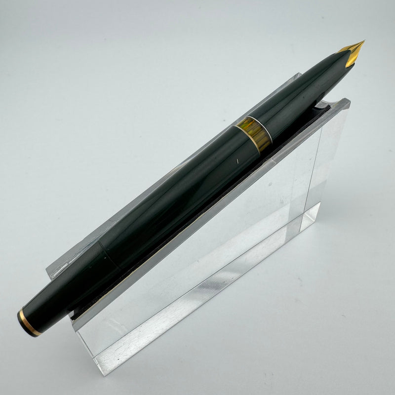 Montblanc Meisterstück No. 72 Green Fountain Pen 18C Gold EF Nib Serviced