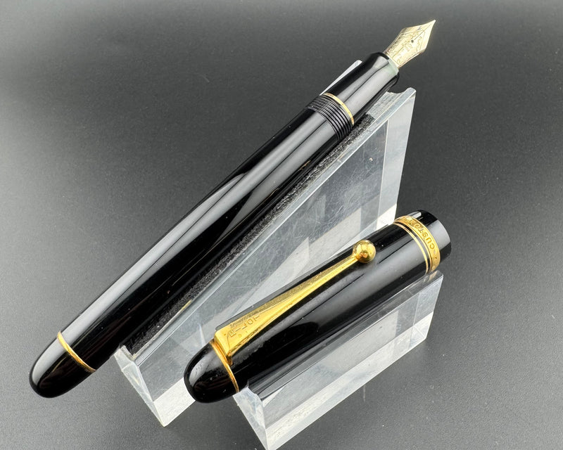 Pilot Custom 74 Black Resin Fountain Pen 14K Gold Extra-Fine Nib Jul 1996