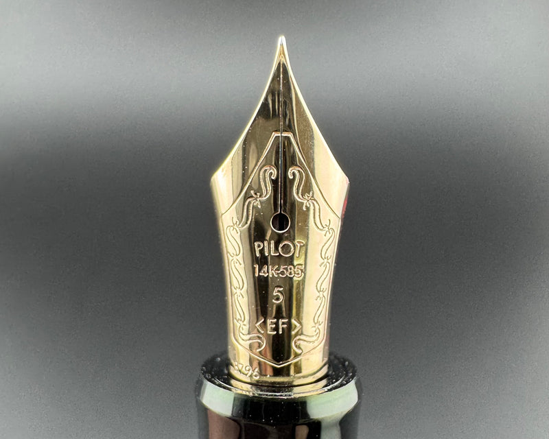 Pilot Custom 74 Black Resin Fountain Pen 14K Gold Extra-Fine Nib Jul 1996
