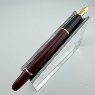 Montblanc Meisterstück No. 144 Burgundy Classique Fountain Pen 14K Gold Fine Nib