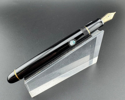 Pilot Custom 74 Black Resin Fountain Pen 14K Gold Medium Nib Apr 1995