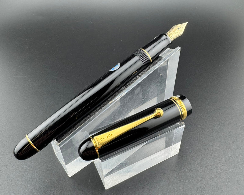 Pilot Custom 74 Black Resin Fountain Pen 14K Gold Soft-Fine Nib Nov 1999