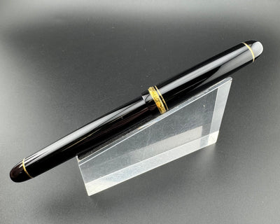 Pilot Custom 74 Black Resin Fountain Pen 14K Gold Soft-Fine Nib Nov 1999