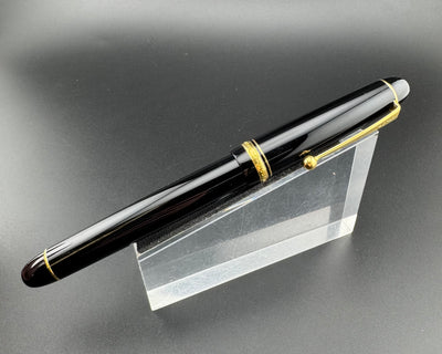 Pilot Custom 74 Black Resin Fountain Pen 14K Gold Soft-Fine Nib Nov 1999