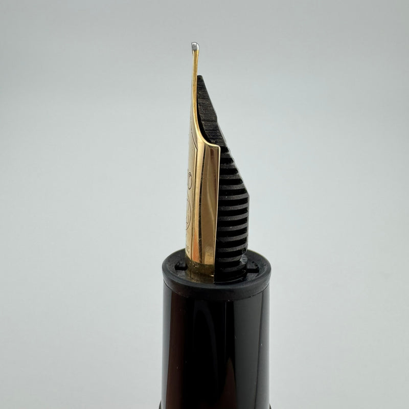 Montblanc Meisterstück No. 146 Fountain Pen 14K Gold Fine Nib Serviced