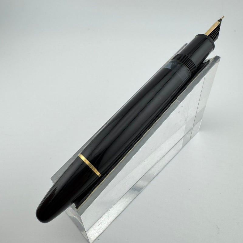 Montblanc Meisterstück No. 146 Fountain Pen 14K Gold Fine Nib Serviced