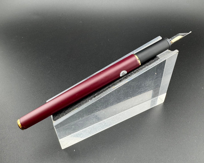 Montblanc Slimline CS Burgundy Fountain Pen GP Steel Extra-Fine Nib